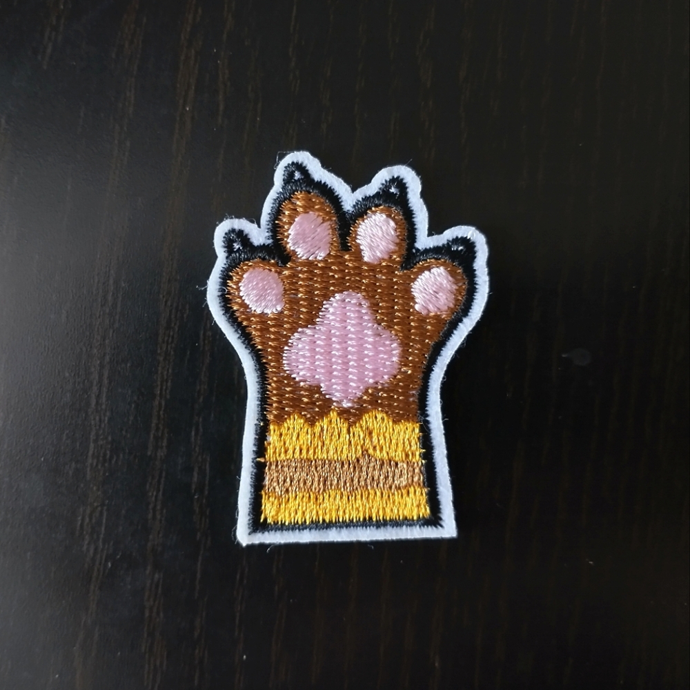 🧁 3/$30 Brown Claw Paw Embroidered Patch NEW